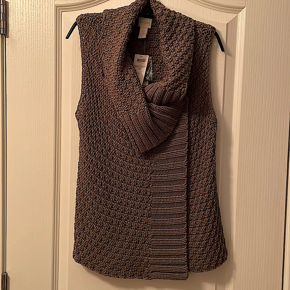 Chico’s Knit Convertible Vest. NWT Size 0